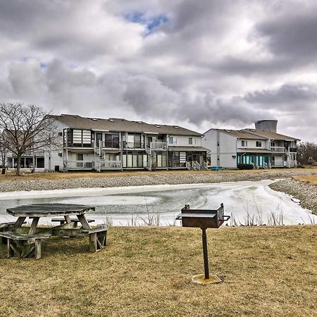 Condo With Balcony, Dock And Access To Lake Erie Sand Beach Exterior photo