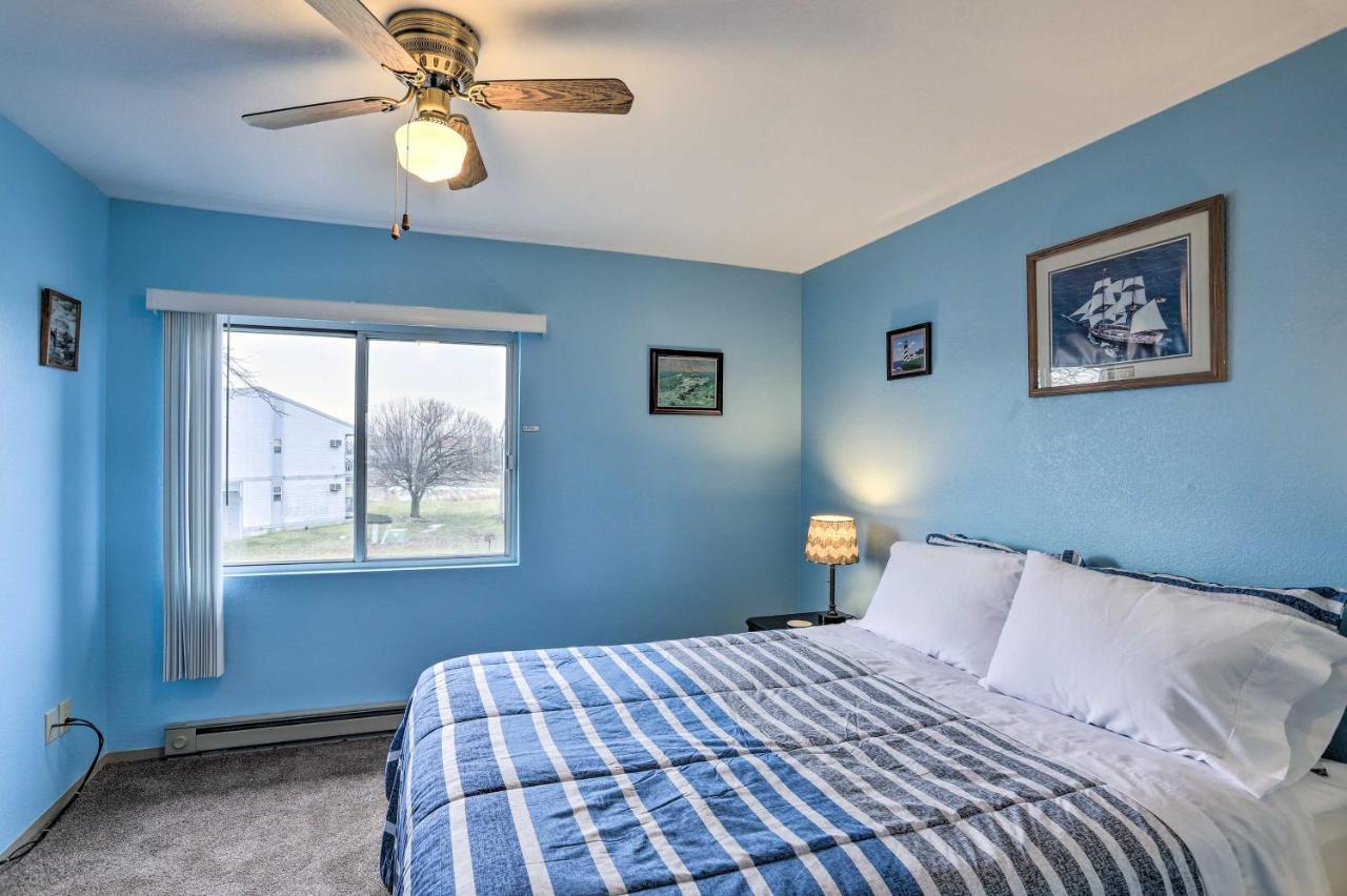 Condo With Balcony, Dock And Access To Lake Erie Sand Beach Exterior photo