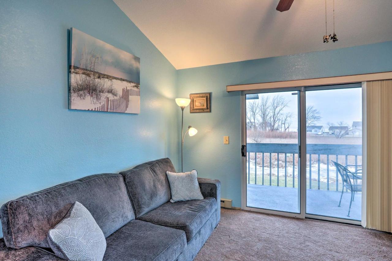 Condo With Balcony, Dock And Access To Lake Erie Sand Beach Exterior photo