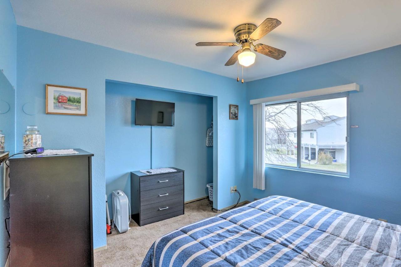Condo With Balcony, Dock And Access To Lake Erie Sand Beach Exterior photo
