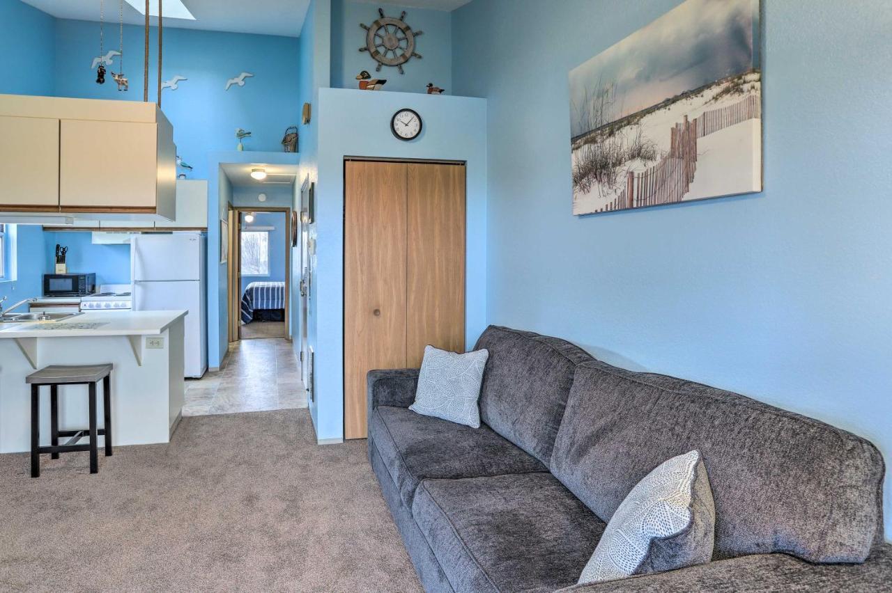 Condo With Balcony, Dock And Access To Lake Erie Sand Beach Exterior photo