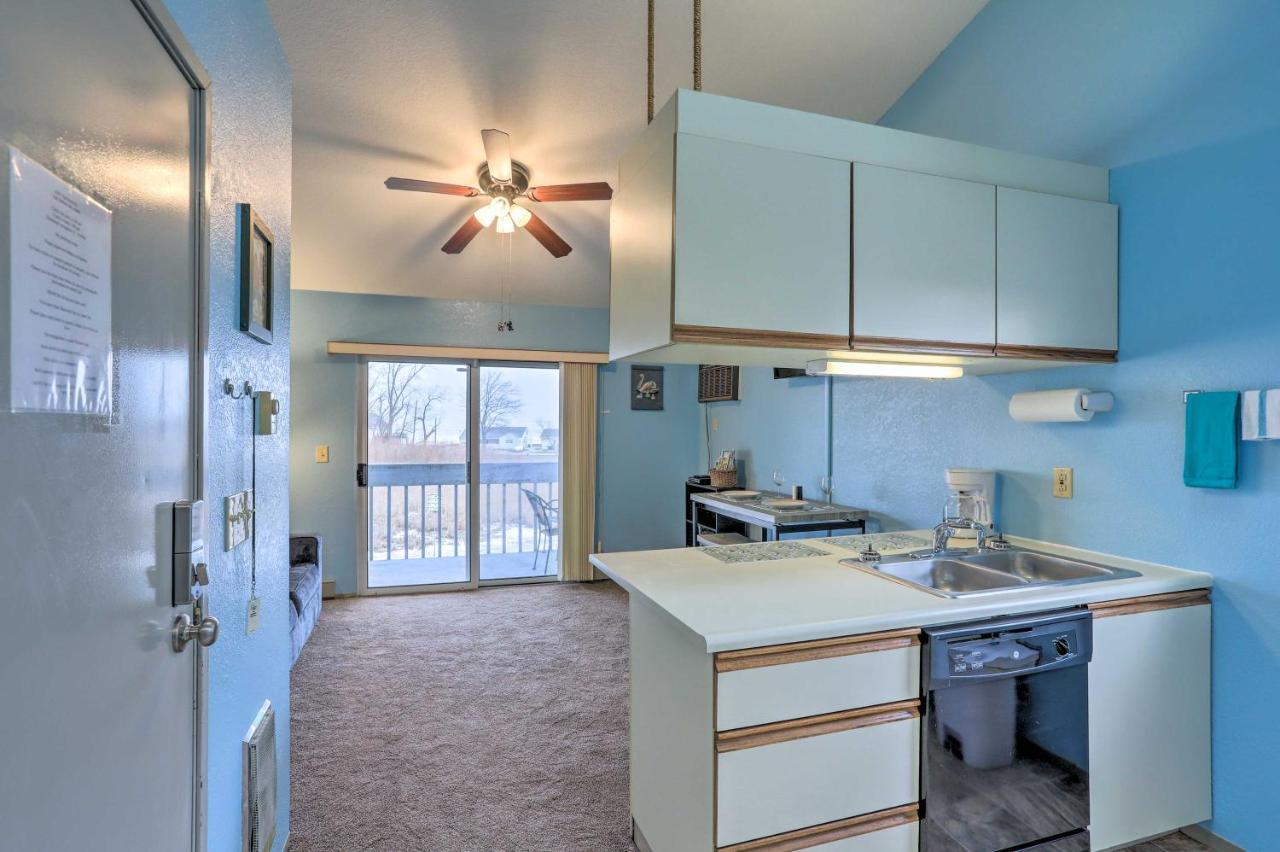 Condo With Balcony, Dock And Access To Lake Erie Sand Beach Exterior photo